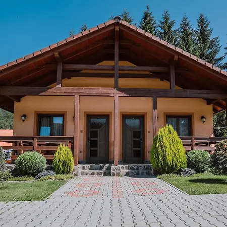 Complex Turistic Han Pescaresc Eremitu Exterior photo