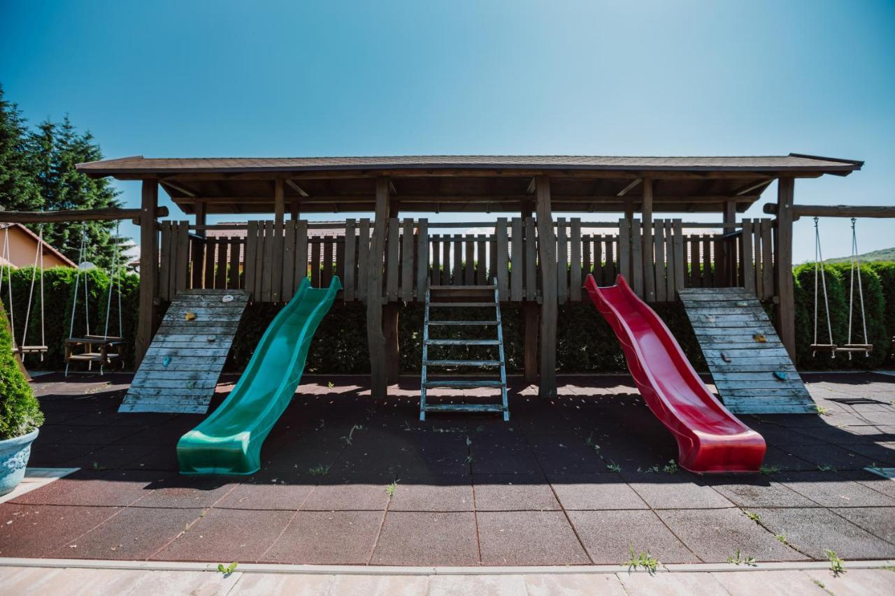 Complex Turistic Pescaresc Resort Eremitu