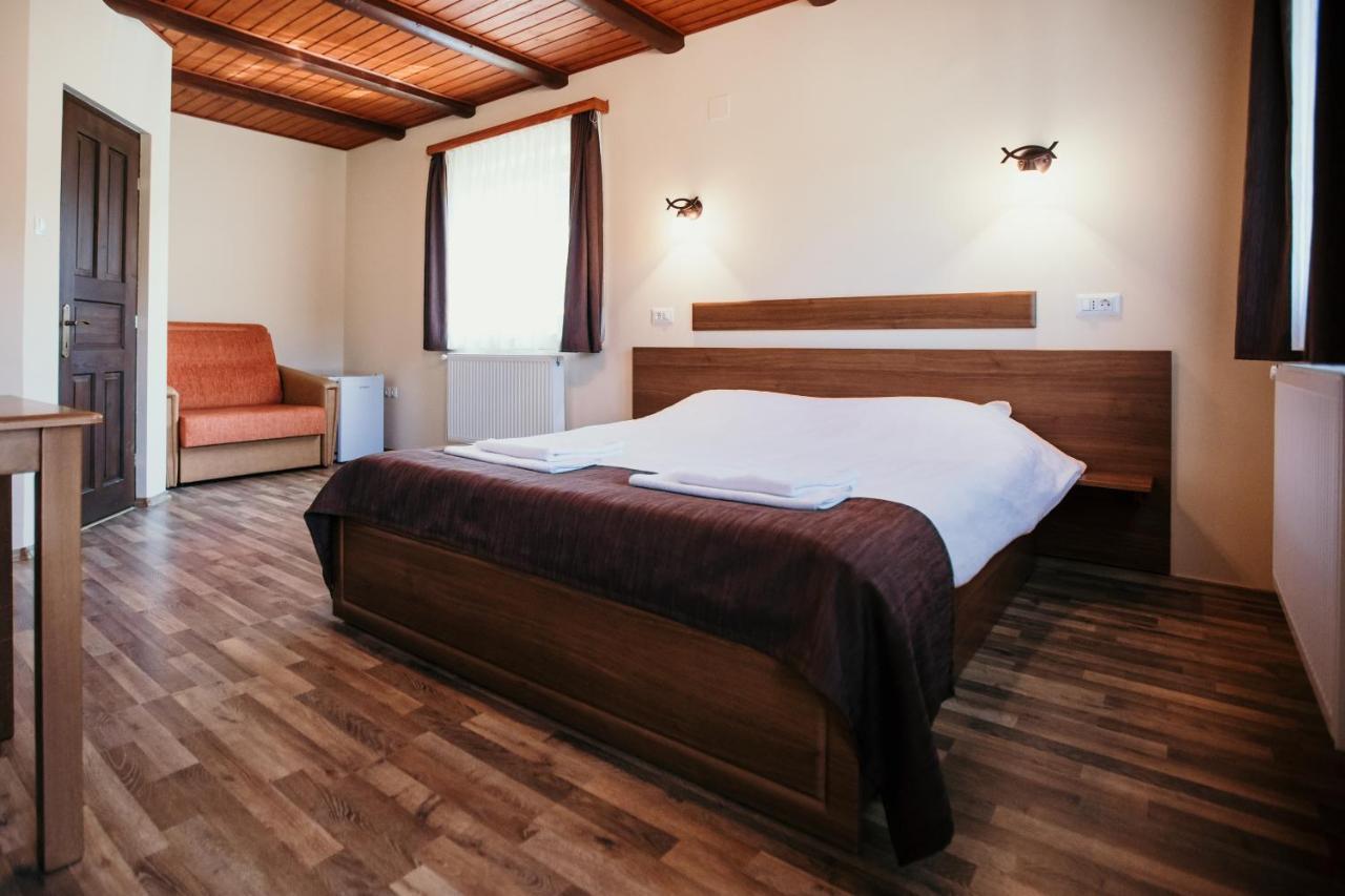 Resort Complex Turistic Pescaresc Eremitu